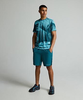 Divide Woven Running Short