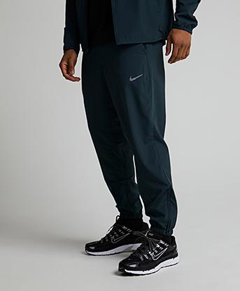 mens tapered joggers nike