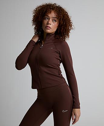 womens nike gym jacket
