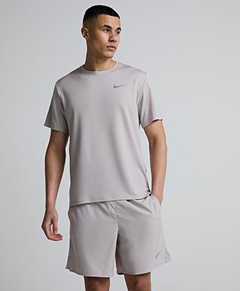nike shorts and tshirts