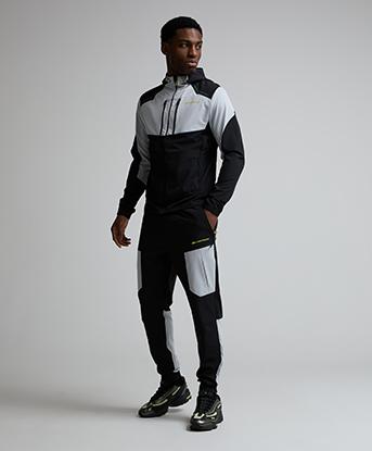 nike tracksuit bottoms black mens