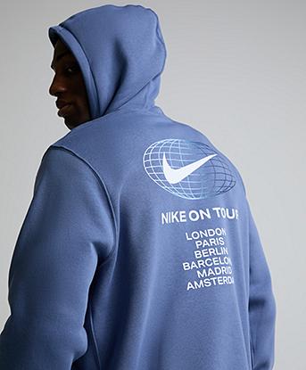 nike swoosh on tour hoodie
