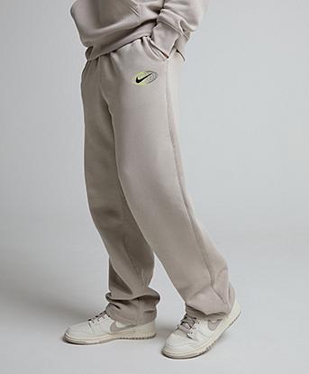 nike tracksuit mens outlet