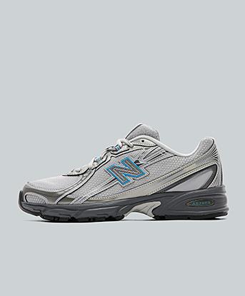 New Balance 740 Trainer