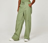 Nike Womens Essential Woven High-Rise Pant - Green - Size XS