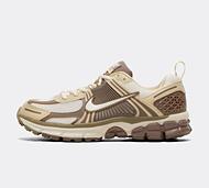 Nike Junior Zoom Vomero 5 Trainer - Brown - Size 6