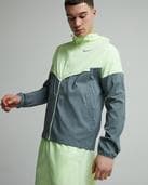 Nike Run Repel UV Windrunner - Grey - Size S