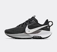 Nike Womens Pegasus Trail 5 Trainer - Black - Size 4