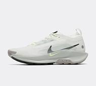 Nike Pegasus Trail 5 GORE-TEX Trainer - White - Size 7