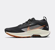 Nike Pegasus Trail 5 GORE-TEX Trainer - Black - Size 10