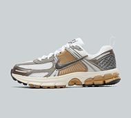 Nike Junior Zoom Vomero 5 Trainer - Beige - Size 6